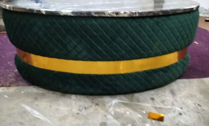 -%20Oval%20shape%20center%20table%20-%20Image%205