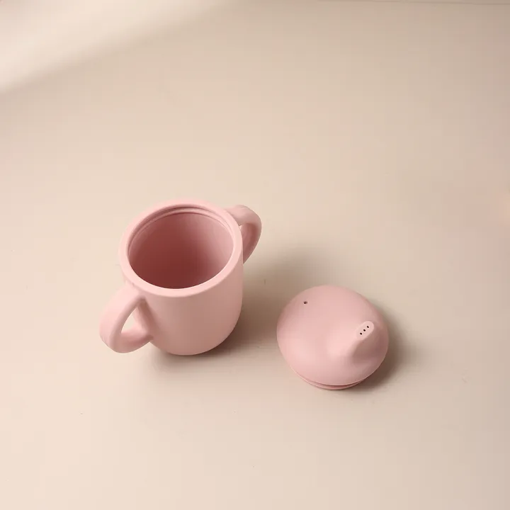 New%20solid%20180ML%20Baby%20Silicone%20Sippy%20Cup%20BPA-Free%20Portable%20Feeding%20Cup%20Portable%20Learning%20Hand%20Shank%20Drinking%20Water%20training%20Cups%20-%20Image%206