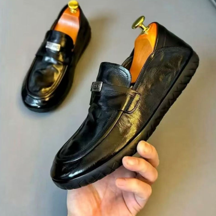 European%20New%20Shoes%20for%20Men%20Genuine%20Leather%20Casual%20Shoes%20Fashion%20Flat%20Leisure%20Shoes%20Comfortable%20Slip-on%20Loafers%20-%20Image%203