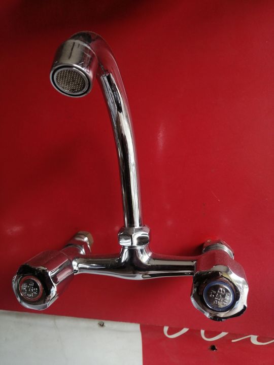 Wall%20Mounted%20Kitchen%20Sink%20Mixer%20Tap%20Cold%20hot%20Water%20pure%20brass%20-%20Image%204