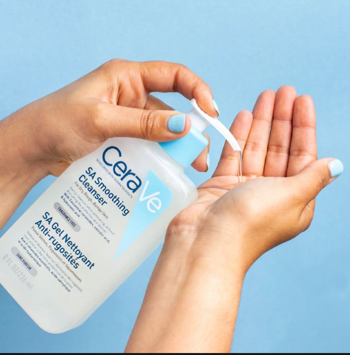 CeraVe%20SA%20Smoothing%20Cleanser%20236ML%20(UK)%20-%20Image%203