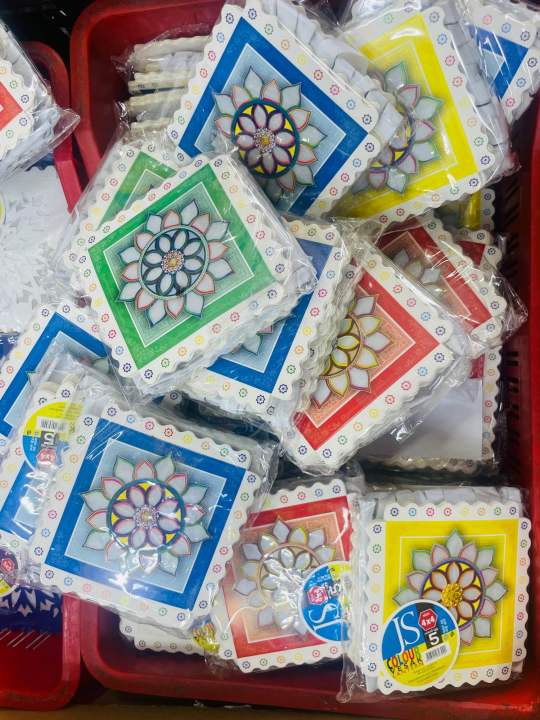 5%20pcs%20JS%20Colour%20Vesak%20Lanterns%20Cardboard%20-%20Size%204x4%20-%20Pack%20of%205%20-%204%20Colours%20(Blue,%20Yellow,%20Red,%20White)%20/%20%E0%B7%80%E0%B7%99%E0%B7%83%E0%B6%9A%E0%B7%8A%20%E0%B6%9A%E0%B7%96%E0%B6%A9%E0%B7%94%20/%20Wesak%20Kudu%20/%20Atapattam%20-%20Image%202