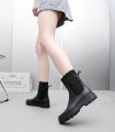 1 Pair of Women's Short Chelsea Rain Boots, Fashionable U-Shaped Fly-Knit Rain Boots, Pvc Non-Slip Waterproof Shoes.