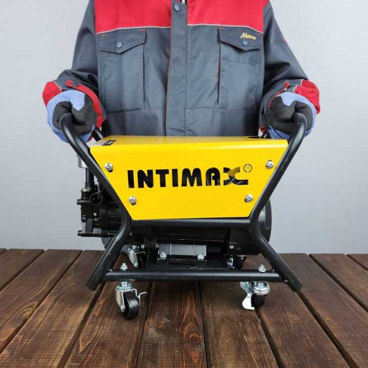 Heavy%20Duty%20INTIMAX%20High%20Pressure%20Washer%20100-260Bar%203%20Valve%20-%20Image%204