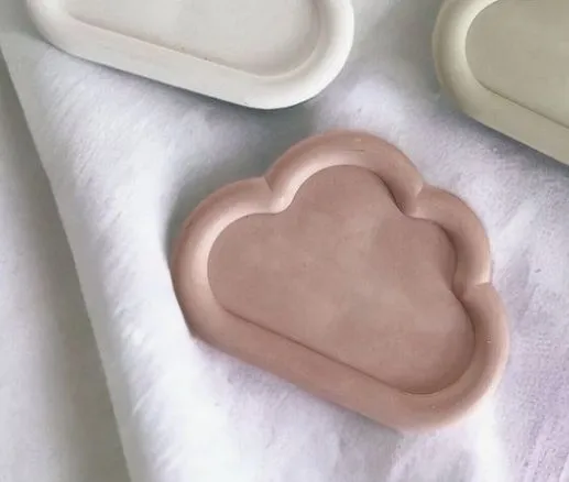 Cloud%20Tray%20-%20Cloud%20Jewelry%20Organizer%20-%20Cloud%20Accessory%20Holder%20-%20Ornament%20Cloud%20Dish%20-%20Vanity%20Cloud%20Tray%20-%20Minimalist%20%7C%20Aesthetic%20-%20Image%209