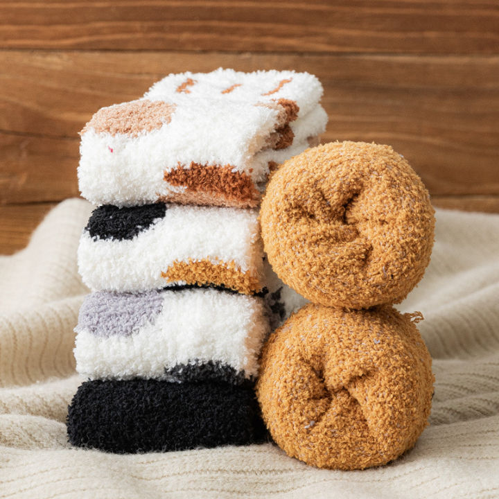 Winter%20Coral%20Fleece%20Thickened%20Fleece-Lined%20Warm%20Japanese%20Cartoon%20Fruit%20Socks%20-%20Image%206