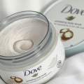 Dove Exfoliating Body Scrub | Crushed Macadamia and Rice Milk. 