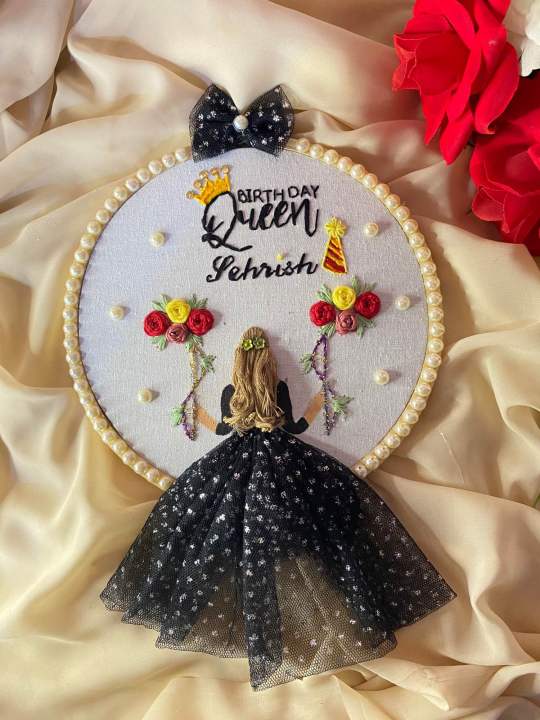 Hoop Embroidery Gifts / Birthday Gift For Girls / Hoop Embroidery / Birthday Gift For Friend / Handmade Birthday Gift / Affordable Birthday Gift / Handmade Traditional Gifts