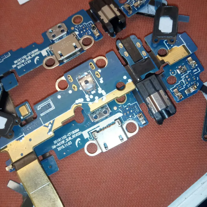 samsung%20A5%20(2016)/A510%20charging%20port%20-%20Image%202