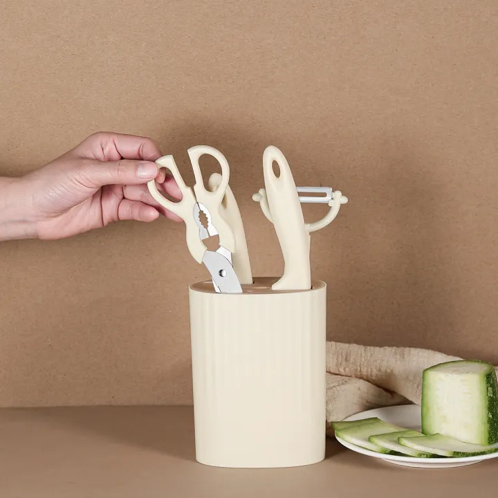 5-piece%20kitchen%20tool%20set,%20including%20a%20small%20chopping%20knife,%20scissors,%20fruit%20knife,%20peeler,%20and%20knife%20block,%20suitable%20for%20househo%20-%20Image%204