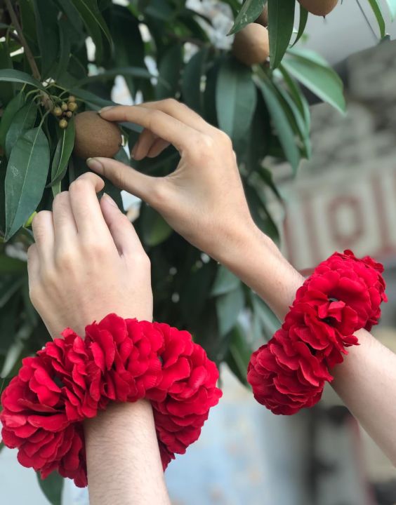 Artificial Flower Hand Gajra With velvet