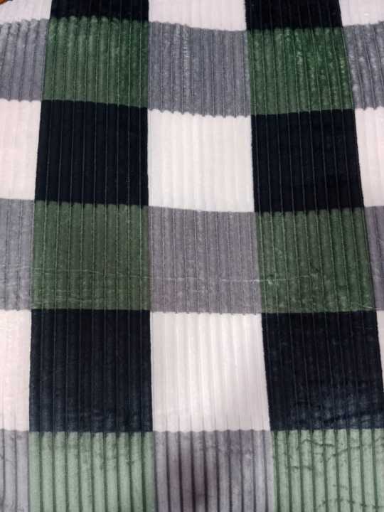 Luxury%20Featherlite%20Blanket%20-%20Dubai%20Edition%20-%20Image%202