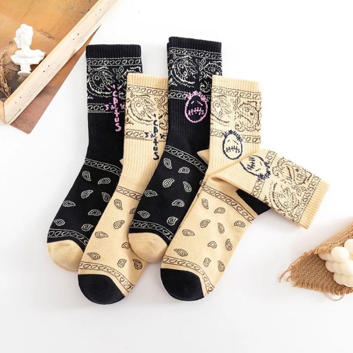 Bandana%20Print%20Cactus%20Jack%20Socks%20Unisex%20-%20Image%202