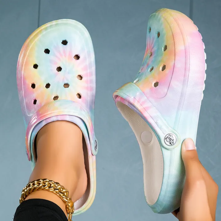 Garden%20Clogs%20Comfortable%20Women's%20Tie-dye%20Pattern%20Clogs,%20Slip%20On%20Lightweight%20Two-way%20Wear%20Clogs,%20Non-slip%20Summer%20Beach%20Slides%20666%20-%20Image%206