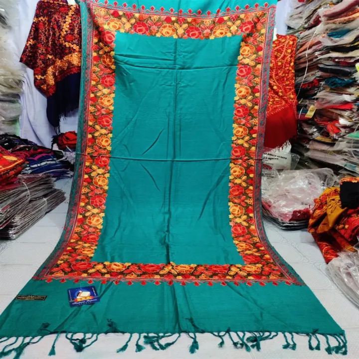 Kashmiri%20Poshmina%20Shawl%20for%20Women%20Winter%20-%20Image%202