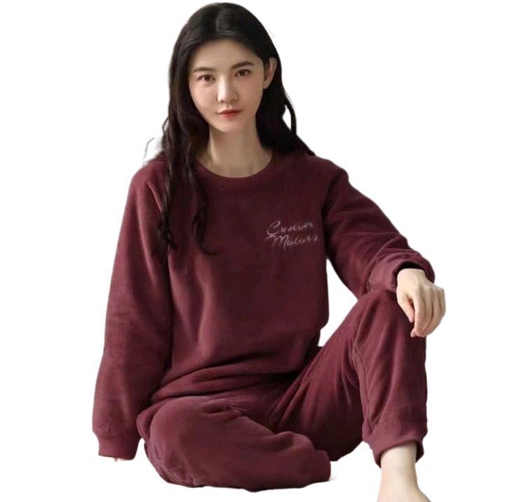 Winter Imported
Furr Night suit