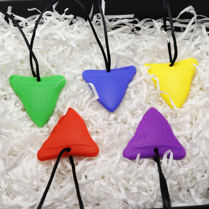 Sensory%20Chew%20Necklaces%20for%20Kids%20with%20Teething,%20ADHD,%20Autism,%20Biting%20Needs,%20Oral%20Motor%20Chewy%20Teether,%20Silicone%20chewlery%20-%20Image%205