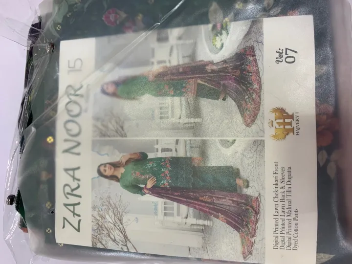 ZARA%20NOOR%20LUXURY%20CLOTHING%20BRAND%20SUMMER%20COLLECTION%20AVAILABLE%20IN%20RESONABLE%20PRICE%20-%20Image%204
