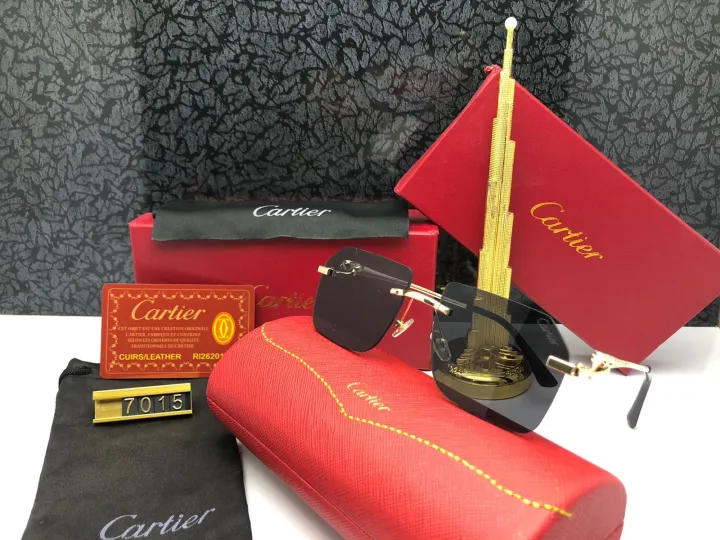 Cartier%20unisex%20sunglasses%20with%20brand%20box%20-%20Image%202