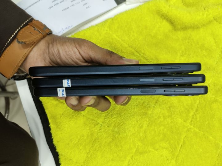 Moto%20G%205g%202023%204gb%20Ram%20128gb%20Rom%20Single%20Sim%20Fingerprint%20PTA%20Approved%20with%20box%20-%20Image%205