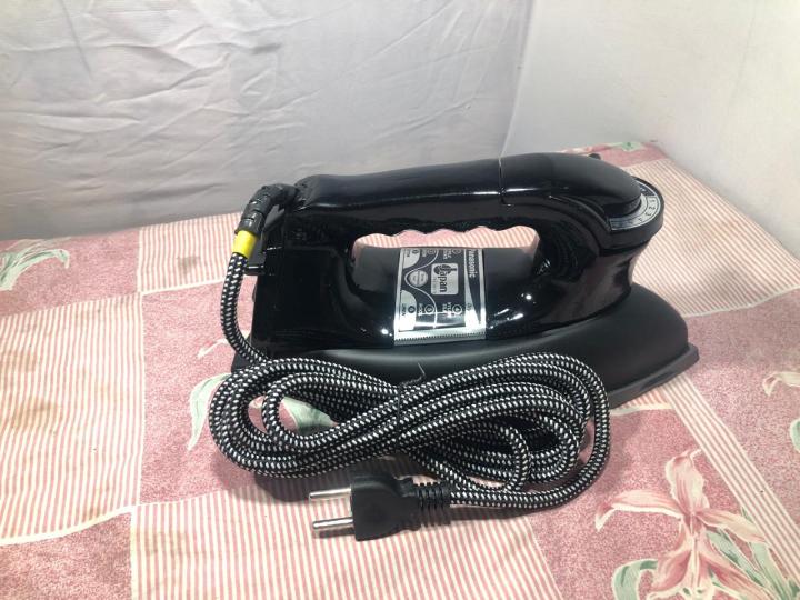 Panasonic%20Heavy%20weight%20dry%20iron%201000W%202.5kg%20Easy%20to%20use%20-%20Image%204