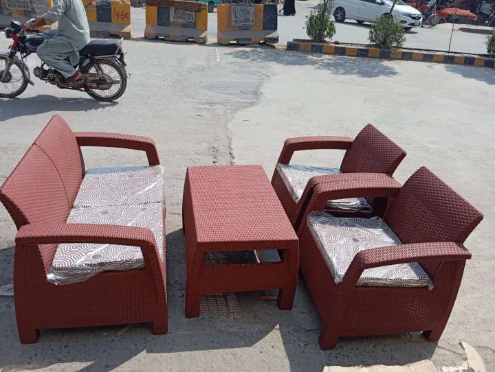 Plastic%20Sofa%20Set%20(Boss%20Brand)%20-%20Image%202