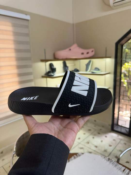 Nike%20Offcourt%20Slides%20%7C%20Nike%20Black%20Casual%20Slides%20%7C%20Lightweight%20EVA%20Cushion%20%7C%20Summer%20Sandals%20for%20Men%20&%20Women%20-%20Image%207