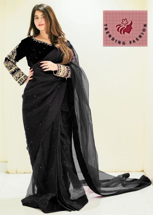 Embroridered Silk Blouse Sari with Petticoat & Pearls Attached Pleated Saree. Embrorided Saree with 300+ pearls Attached with 7 yards Pleated saree.