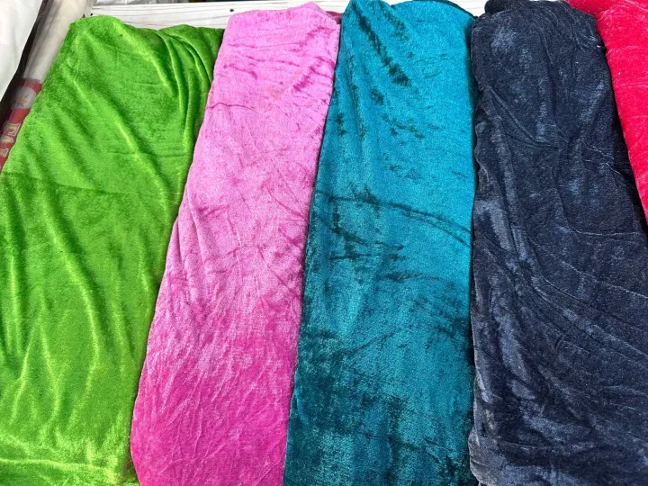 Plain%20Velvet%202%20Piece%20Set%20-%20Elegant%20And%20Luxurious%20Fabric%20Collection%20-%20Image%204