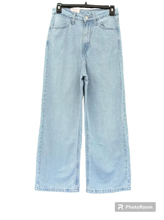 Wide%20Leg%20High%20Waist%20Ladies%20Denim%20Jeans,%20Comfortable%20and%20Stylish%20for%20Casual%20Wear%20-%20Image%204