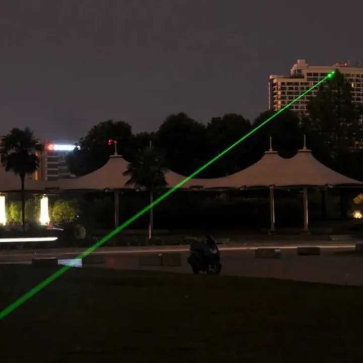 Lazer%20Light%208%20Km%20Range%20Lazer%20Light%208%20Km%20Range%20-%20Green%205000Miles%20Rechargeable%20Laser%20Light%20Pointer%20Pen%205mw%20Lazer%20Beam%20+%20Batt%20+%20Charger.%20-%20Image%206