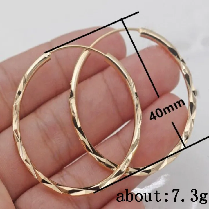 Huitan%20Classic%20Simple%20Hoop%20Earring%20for%20Women%20Gold%20Color%20Geometric%20Pattern%20Suit%20Various%20Occasions%20Metal%20Versatile%20Female%20Jewelry%20-%20Image%205