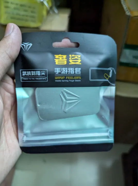 2pair%20Gaming%20Finger%20Sleeves%204%20pieces%20,%20For%20pubg,%20freefire%20,Sweatproof%20Anti-slip%20Touch%20Screen%20Finger%20Gamer%20-%20Image%204