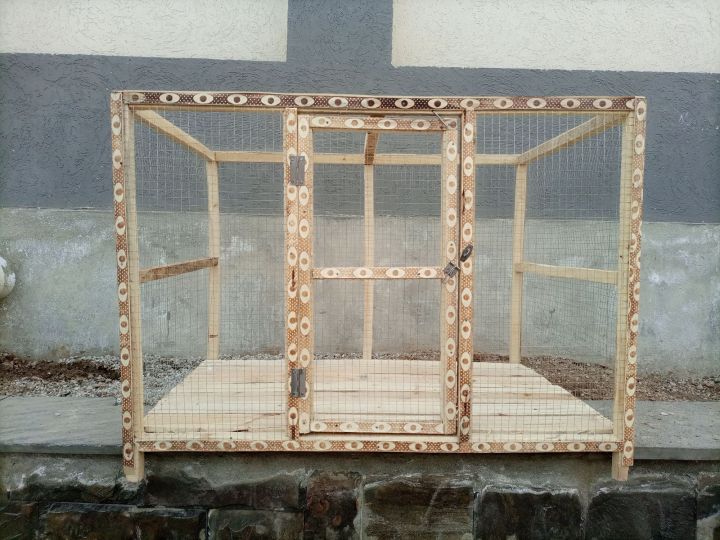 Big%20Wooden%20Bird%20Cage%20Very%20Beautiful%20(Size%2035%20x%2024%20x%2024%20inches)%20For%20Parrots%20Finches%20Poultry%20Chicken.%20Macaw%20-%20African%20Grey%20-%20Raw%20-%20Parrot%20-%20Canary%20-%20Finches%20-%20Gouldians%20-%20Budgies%20-%20Image%205