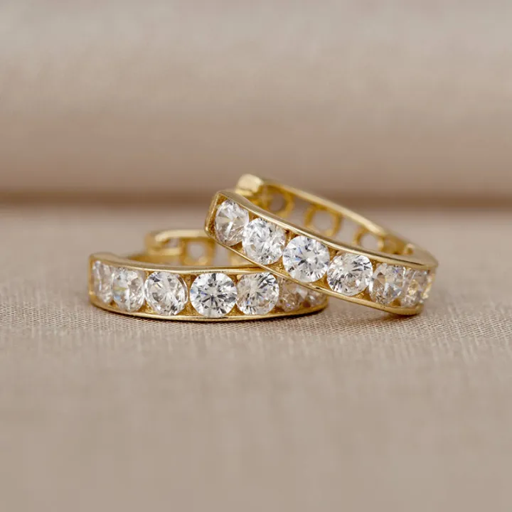 Huitan%20Bright%20Zirconia%20Hoop%20Earrings%20Lady%20Daily%20Wearable%20Accessories%20with%20Fashion%20Hollow-out%20Design%20Trendy%20Gold%20Color%20Jewelry%20-%20Image%204