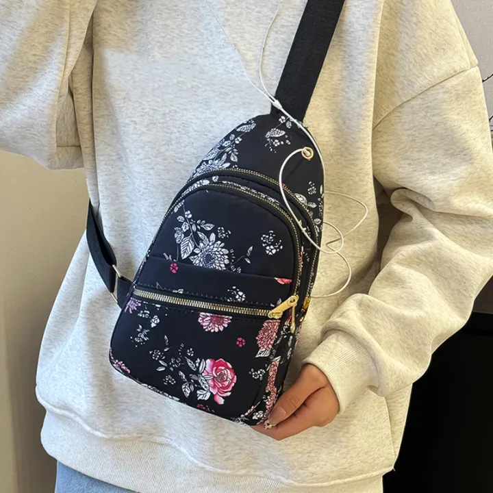 Crossbody%20bag,%20crossbody%20purse,%20shoulder%20bag,%20versatile%20bag,%20ethnic%20canvas%20backpack%20on%20the%20chest/back%20-%20Image%206