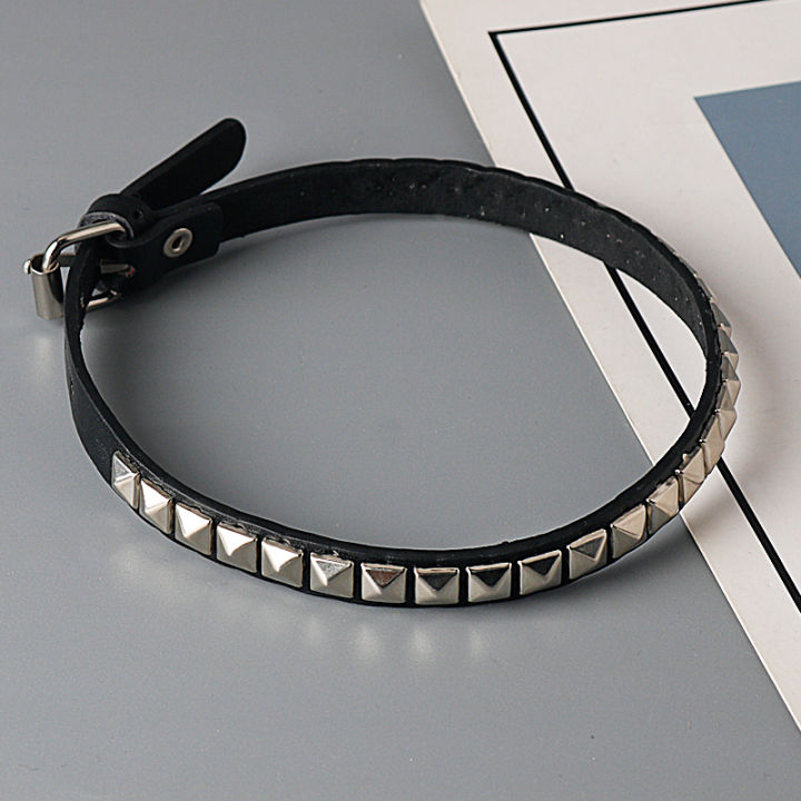 Anime%20Death%20Note%20Necklace%20Misa%20Amane%20Leather%20Choker%20Necklaces%20For%20Men%20Women%20Hip%20Hop%20Punk%20Rivet%20Collar%20Cosplay%20Jewelry%20Gifts%20-%20Image%204