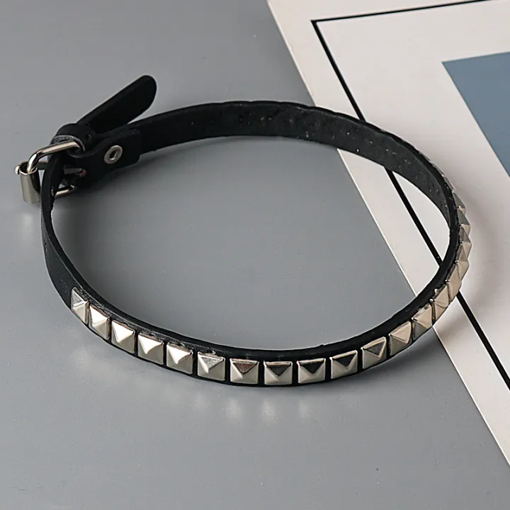 Anime%20Death%20Note%20Necklace%20Misa%20Amane%20Leather%20Choker%20Necklaces%20For%20Men%20Women%20Hip%20Hop%20Punk%20Rivet%20Collar%20Cosplay%20Jewelry%20Gifts%20-%20Image%204