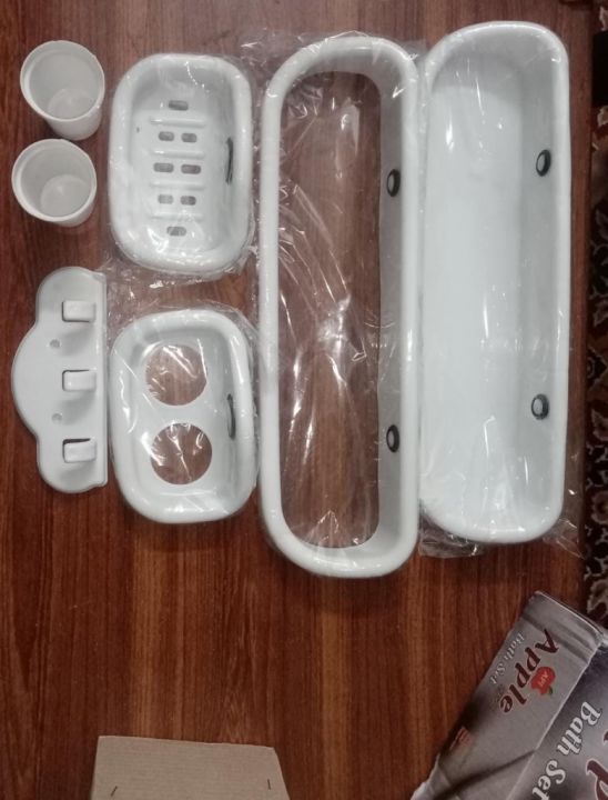 Bathroom%20Accessories%20Plastic%20Premium%20Quality%20Set%20of%205%20-%20Image%202