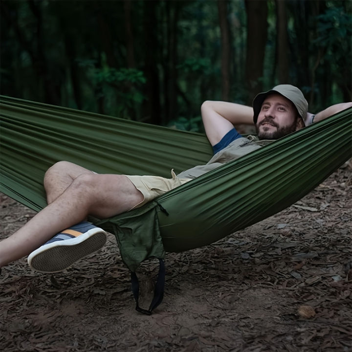 1Set%20Hammock%20with%20Straps%20and%20Storage%20Bag,%20Lightweight%20and%20Durable%20Textile%20Material%20Suitable%20for%20Beach%20Picnics%20and%20Hiking%20Trips%20-%20Image%205