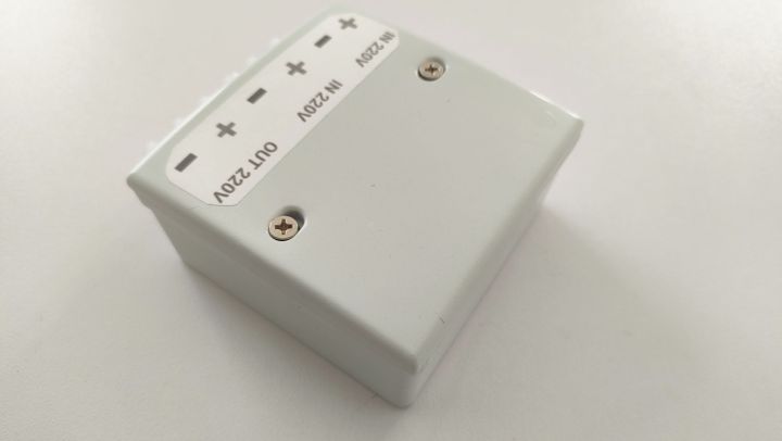 AC-220V%202250W%2010%20Ampere%20Automatic%20Changeover%20Switch%20-%20Change%202%20AC%20Line%20Automatic%20-%20Manage%20wapda%20/%20K-Electric%20and%20Solar%20Inverter%20-%20we%20have%20Customize%20Watts%20And%20Amps%20-%20Available%20more%20feature%20with%20customize%20-%20Image%203