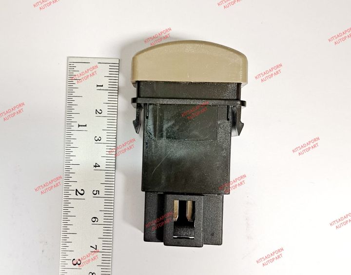 Isuzu%20NPR%20parts%20emergency%20power%20switch/lamp%20switch,%20for%2012V-24v%208%20pin%20-%20Image%202