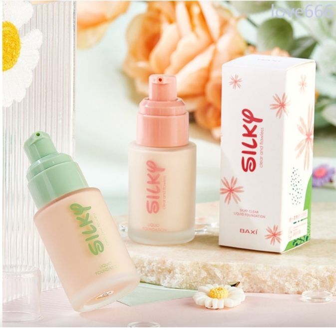 silky%20clear%20and%20flawless%20liquid%20foundation%20-%20Image%202