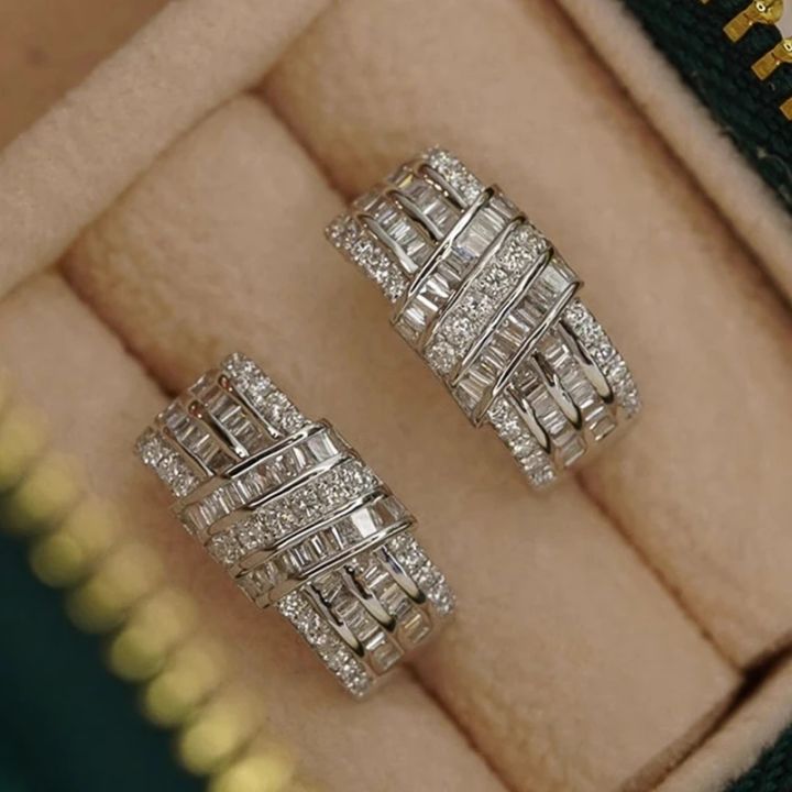 Huitan%20Modern%20Fashion%20Design%20Women's%20Hoop%20Earrings%20Luxury%20Cubic%20Zirconia%20Statement%20Female%20Earrings%20for%20Wedding%20Party%20Jewelry%20-%20Image%202