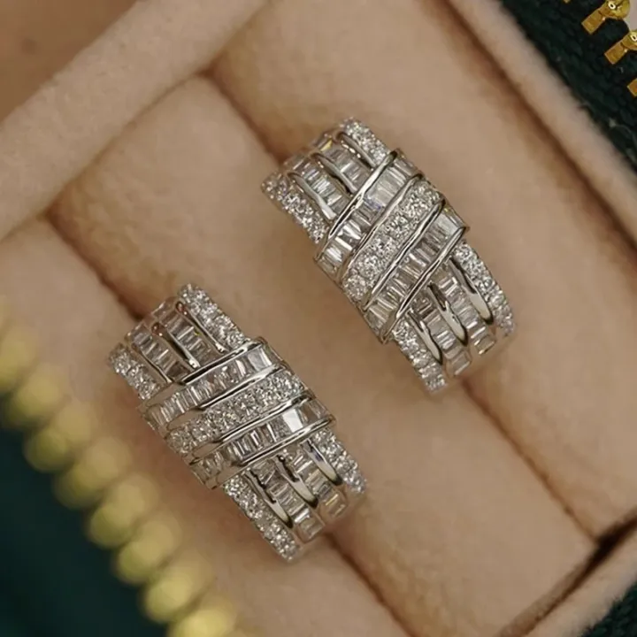 Huitan%20Modern%20Fashion%20Design%20Women's%20Hoop%20Earrings%20Luxury%20Cubic%20Zirconia%20Statement%20Female%20Earrings%20for%20Wedding%20Party%20Jewelry%20-%20Image%202
