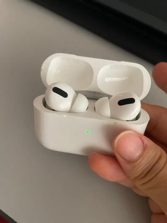 AirPods%20Pro%202%20ANC%20With%20Wireless%20MagSafe%20Charging%20Case%20(Iphone%20charger,%202nd%20Gen%20Airpods)%20-%20Image%207