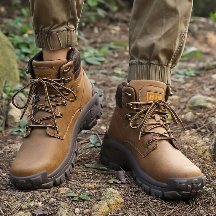 High-Top%20Leather%20Men's%20Boots%20Breathable%20Desert%20Combat%20Boots%20Outdoor%20Non-slip%20Hiking%20Boots%20Men%20Motorcycle%20Boots%20Work%20Ankle%20Boots%20-%20Image%203