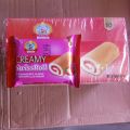 CREAMY SWISS ROLL CAKE 10 WALA WITH STRAWBERRY FLAVOR 1×15 PIECES. 