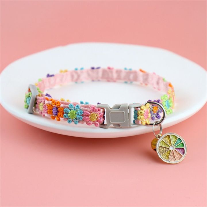 Fashion%20Rainbow%20Flower%20Cat%20Collar%20With%20Bell%20-%20Image%204