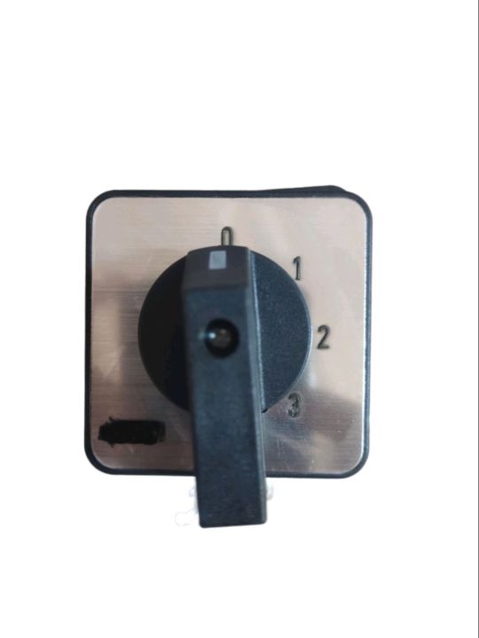 change%20over%20switch%204%20pole%2050%20Amp%20solo%20company%20control%204%20meter%20at%20a%20time%20must%20use%20for%20solar%20or%20wapda%20system%20-%20Image%202